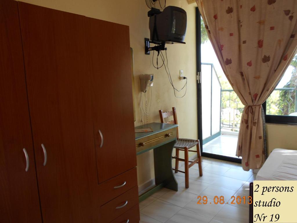 Mina Apartments Poros Town Zimmer foto