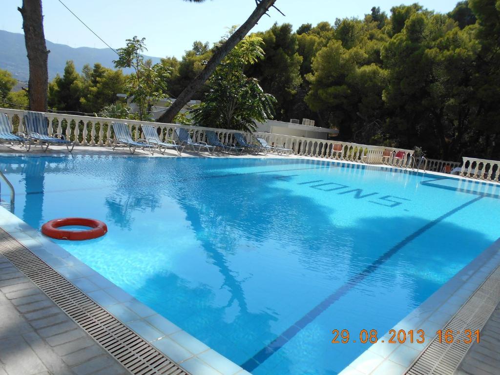 Mina Apartments Poros Town Exterior foto